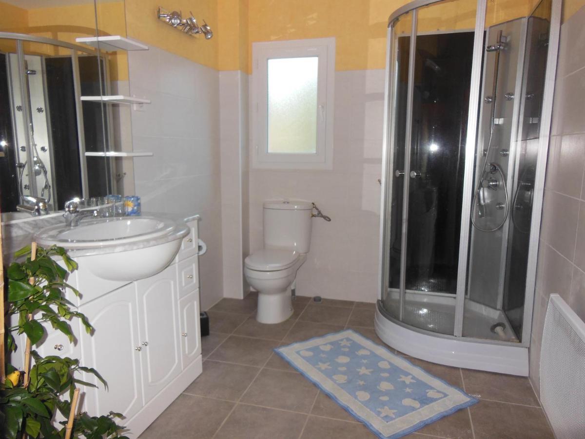 Les Bruyeres Διαμέρισμα Chaptelat Εξωτερικό φωτογραφία